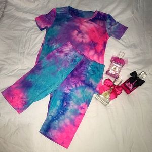 bike short and blouse set.